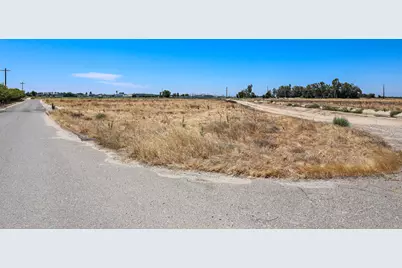 1777 Bird, Livingston, CA 95334 - Photo 24