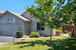 6348 Laguna Mirage Ln, Elk Grove, CA 95758 - Photo 2