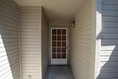 6348 Laguna Mirage Lane, Elk Grove, CA 95758 - Photo 22