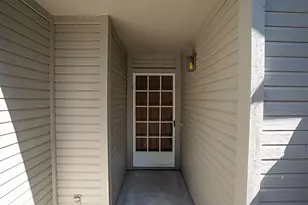 6348 Laguna Mirage Ln, Elk Grove, CA 95758 - Photo 22