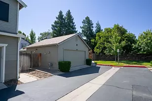 6348 Laguna Mirage Ln, Elk Grove, CA 95758 - Photo 24