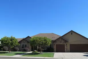 10800 Goldsborough Cir, Oakdale, CA 95361 - Photo 1