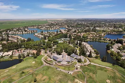 3865 Gleneagles Drive, Stockton, CA 95219 - Photo 6