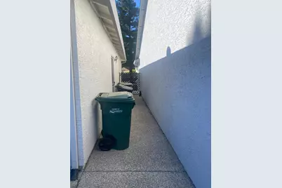 7566 Sunmore Lane, Sacramento, CA 95828 - Photo 26