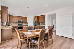 1856 Morro Ct, Los Banos, CA 93635 - Photo 6