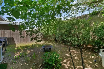 7319 Berna Way, Sacramento, CA 95823 - Photo 18