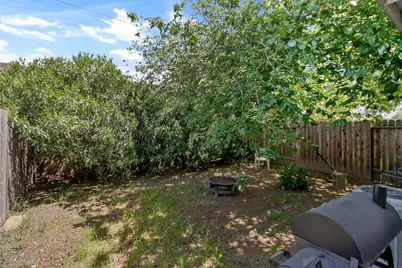 7319 Berna Way, Sacramento, CA 95823 - Photo 16