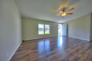 9775 Creekside Dr, Coulterville, CA 95311 - Photo 4