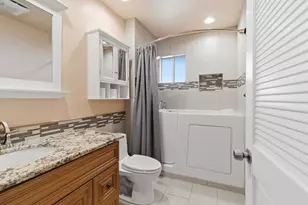 7348 Lighthouse Dr, Stockton, CA 95219 - Photo 8