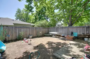 7325 Arleta Ct, Sacramento, CA 95823 - Photo 30