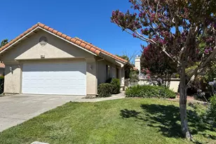 8045 Arroyo Vista Dr, Sacramento, CA 95823 - Photo 1