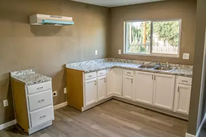 1415 Avondale Avenue, Modesto, CA 95358 - Photo 6