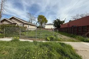 3235 Franklin Blvd, Sacramento, CA 95818 - Photo 1