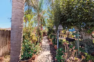 2226 Typhoon Ct, Turlock, CA 95380 - Photo 34