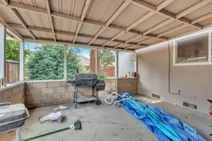 20 Lochmoor, Sacramento, CA 95823 - Photo 26