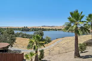 4109 S Royal Links Cir, Antioch, CA 94509 - Photo 2