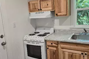 2123 Waldon St, Redding, CA 96001 - Photo 12