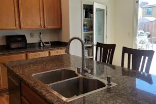 8800 Tiogawoods Dr, Sacramento, CA 95828 - Photo 6
