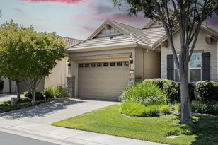 2144 Arlington Dr, Roseville, CA 95747 - Photo 2