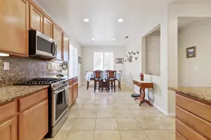 7401 Rothschild Ct, Elk Grove, CA 95757 - Photo 8