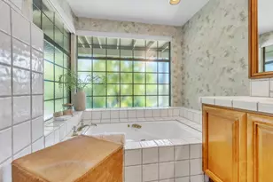 21 River Bluff Ln, Carmichael, CA 95608 - Photo 16