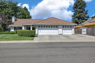 1815 Creekwood Dr, Yuba City, CA 95993 - Photo 1