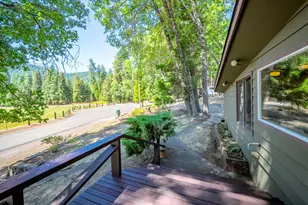 1901 Wyehka Way, Mount Shasta, CA 96067 - Photo 48
