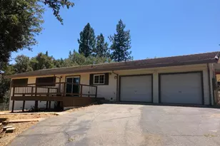 18555 El Capitan Way, Groveland, CA 95321 - Photo 1
