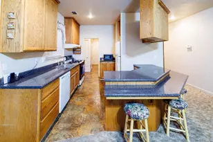 9906 Jackson Rd, Oakdale, CA 95361 - Photo 8