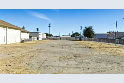 1732 Miller Ave, Modesto, CA 95354 - Photo 8