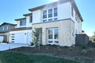 5731 Secret Creek Dr, Rocklin, CA 95677 - Photo 2