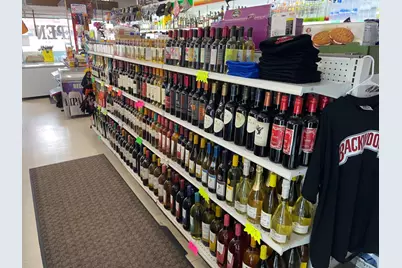 5620 Franklin Boulevard, Sacramento, CA 95824 - Photo 1