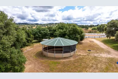 20945 Bear Hollow Road, Grass Valley, CA 95949 - Photo 12