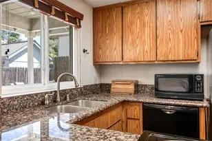 8641 Stratus Dr, Orangevale, CA 95662 - Photo 14