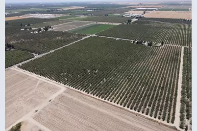 14176 Sunset Drive, Livingston, CA 95334 - Photo 8