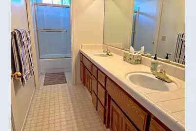 2008 Lakeview Court, Modesto, CA 95355 - Photo 24