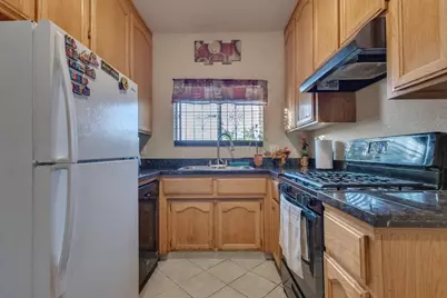 2484 Francis Street, Stockton, CA 95205 - Photo 10