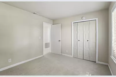 9057 Caldera Way, Sacramento, CA 95826 - Photo 32