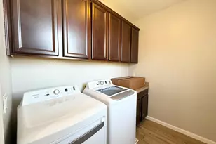 918 Castellona Dr, Newman, CA 95360 - Photo 14