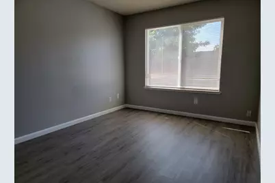 7206 Willowwest Court, Sacramento, CA 95828 - Photo 8