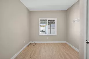 818 N 13th St, San Jose, CA 95112 - Photo 18