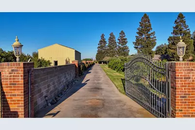 14700 N Locust Tree Road, Lodi, CA 95240 - Photo 2