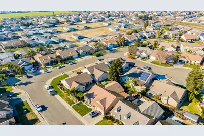 1616 Sapphire Drive, Livingston, CA 95334 - Photo 32