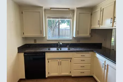 2624 Azalea Way, Yuba City, CA 95993 - Photo 8