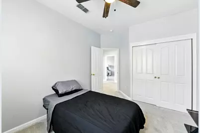 9452 Lyndley Plaza Way, Elk Grove, CA 95624 - Photo 32