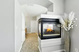 9452 Lyndley Plaza Way, Elk Grove, CA 95624 - Photo 30