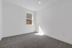 10327 Evangaline Wy, Elk Grove, CA 95757 - Photo 18