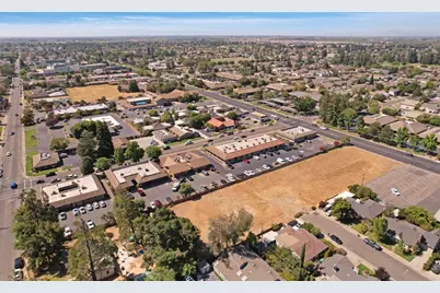 380 S Sunset Drive, Lodi, CA 95240 - Photo 8