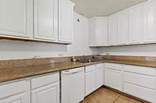 726 Rosalind Ave, Yuba City, CA 95991 - Photo 8