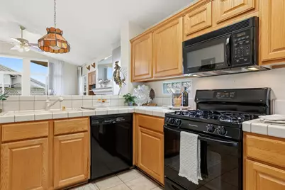 100 Southern Cross Court, Roseville, CA 95747 - Photo 24